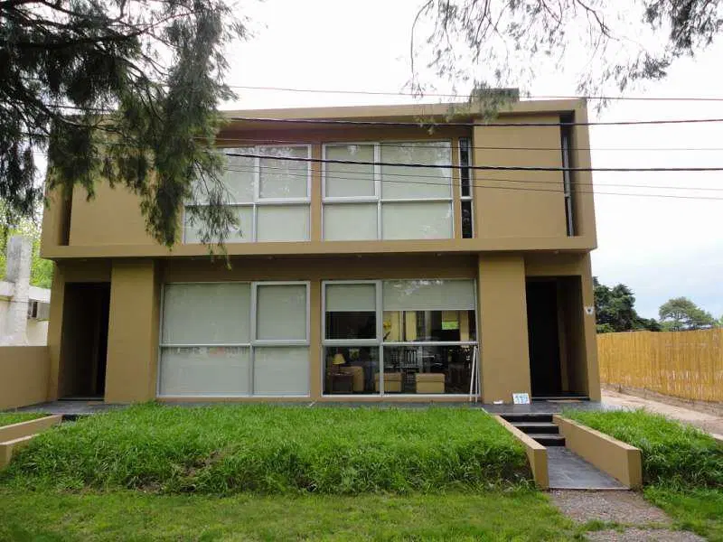 1 - Avenida Mihanovich 100 3
