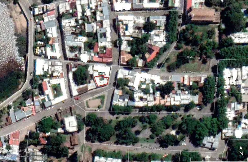 Muy buen local comercial en barrio histórico de Colonia 5