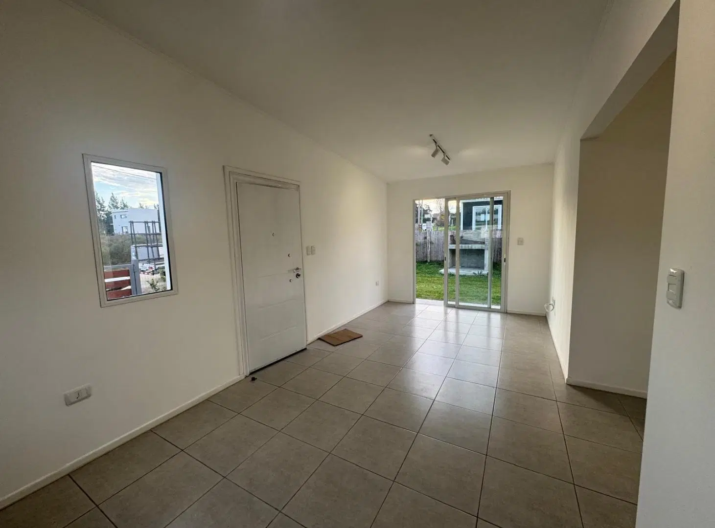 Jazmines  2138 Casa 1 3