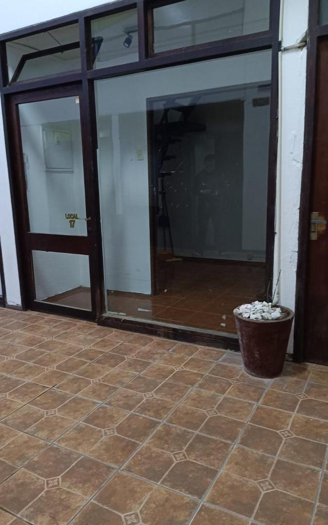 Local en Colonia del Sacramento