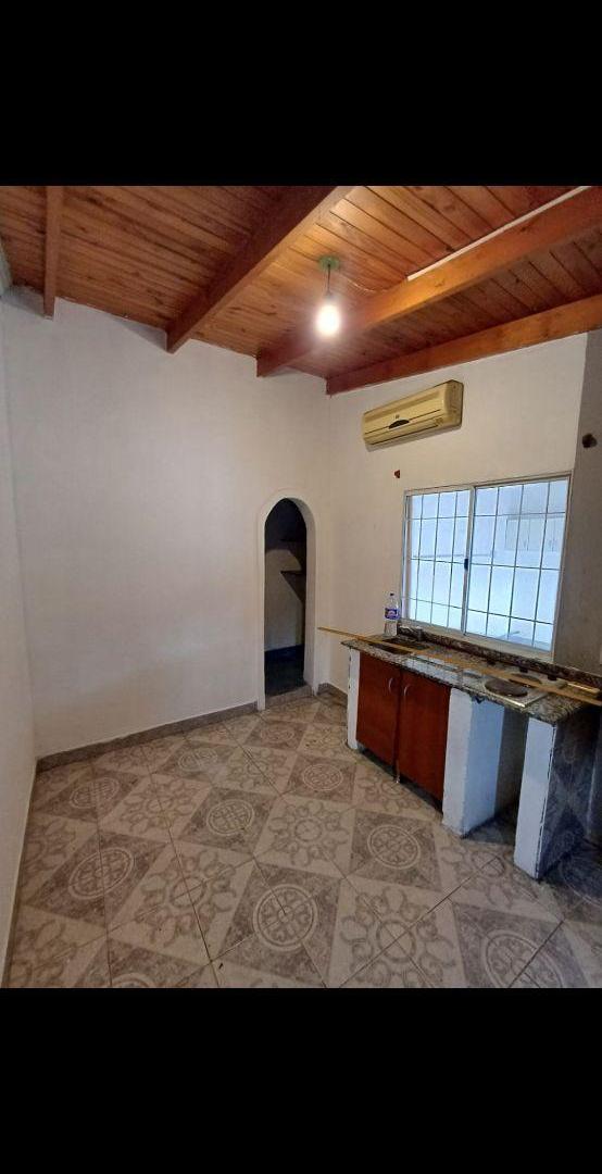 Foto de Departamento con COCHERA CUBIERTA 1 en alquiler en Sarandi, imagen 5
