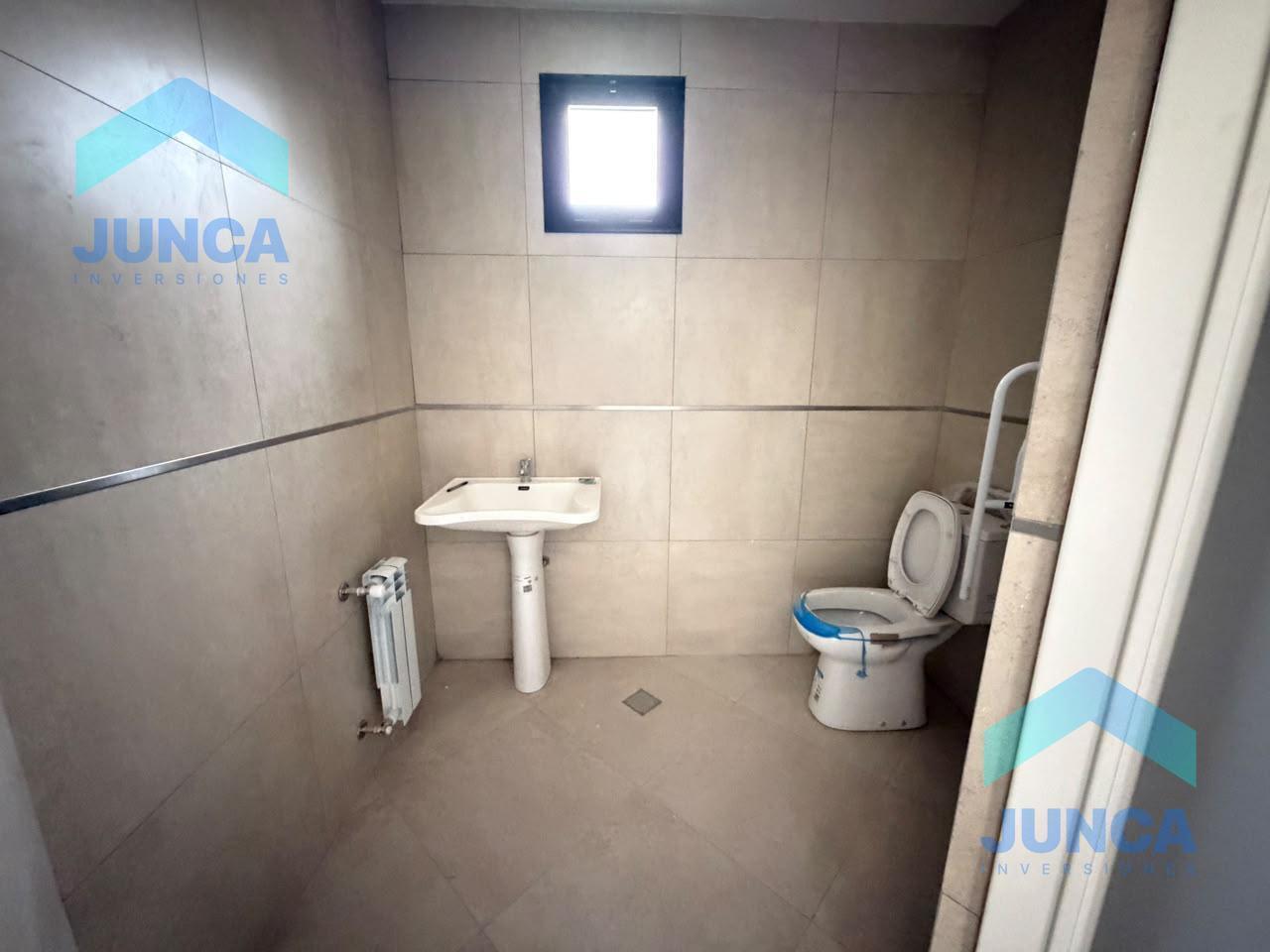 Foto de Local 170 m2 Neuquén, imagen 3