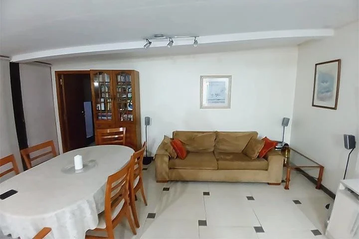 Departamento 3 Dorm., 3 Baños, Amplio Patio y Cochera en Barrio Lourdes 4