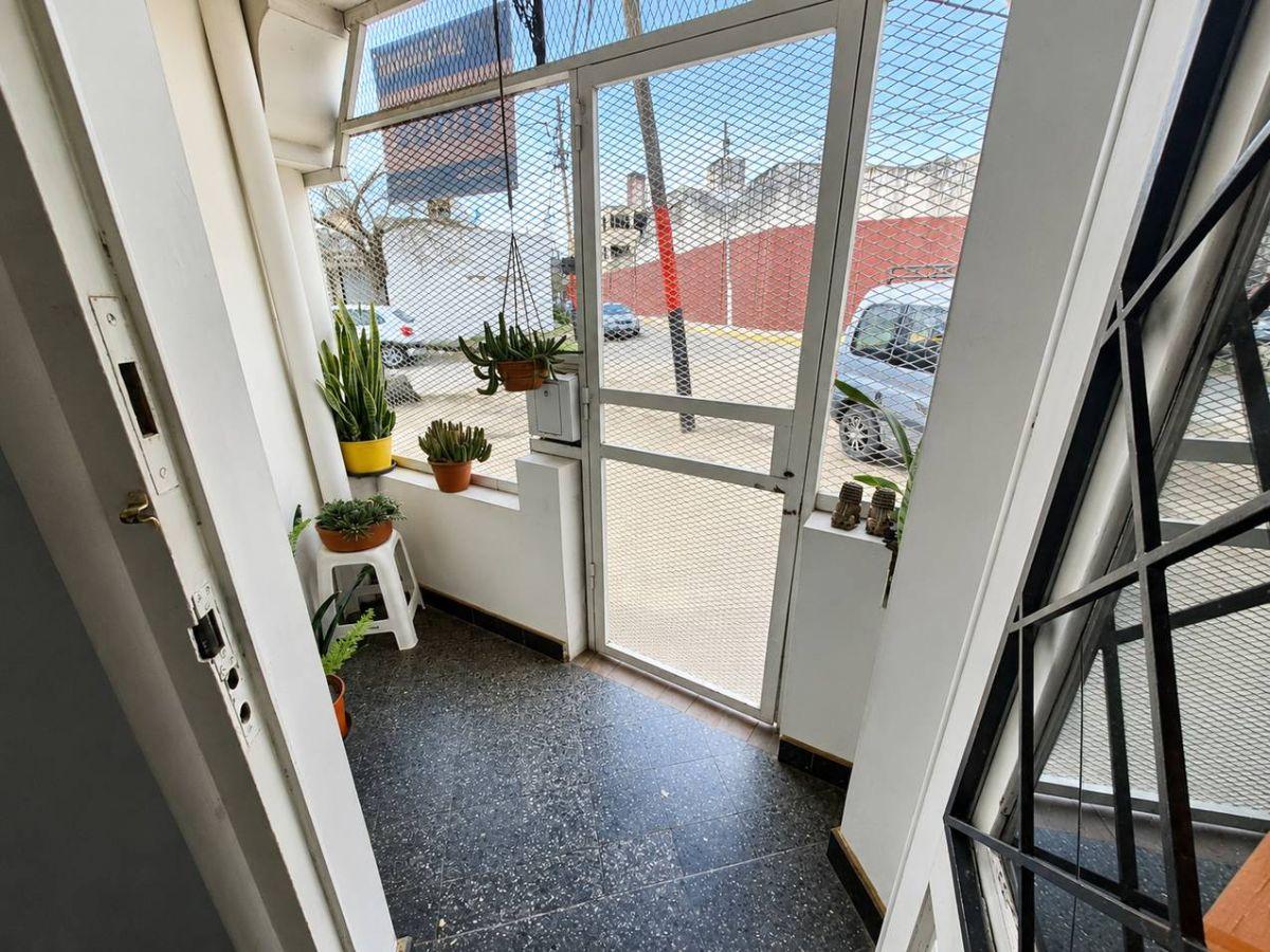 Casa de 2 dormitorios en venta en Tiro Suizo Rosario