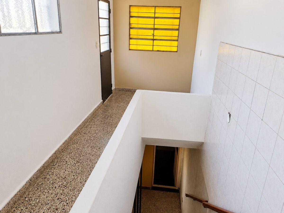 Foto de Casa en venta en Tiro Suizo, Rosario | 2 dormitorios, cochera, patio y, imagen 5