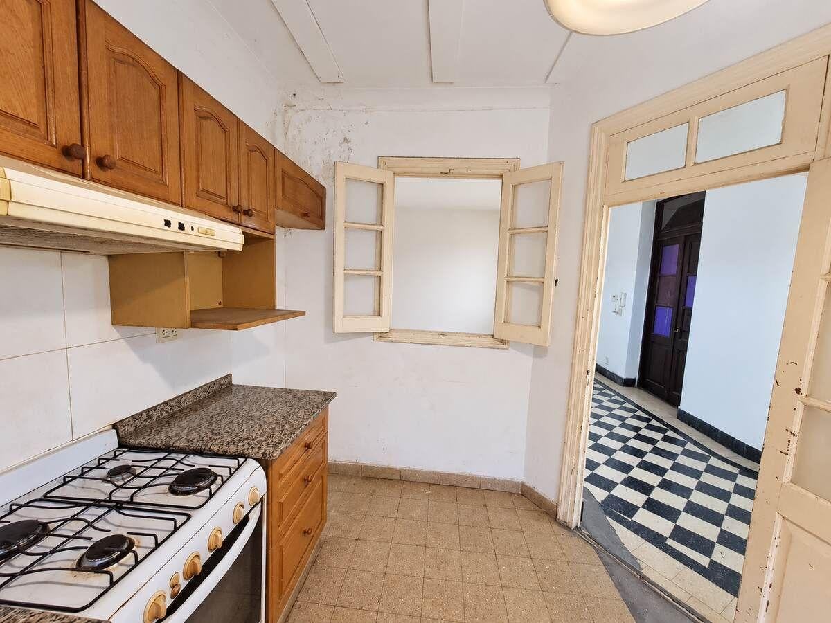 Foto de Casa de 3 dormitorios con garage, jardín y terraza en Echesortu, imagen 2