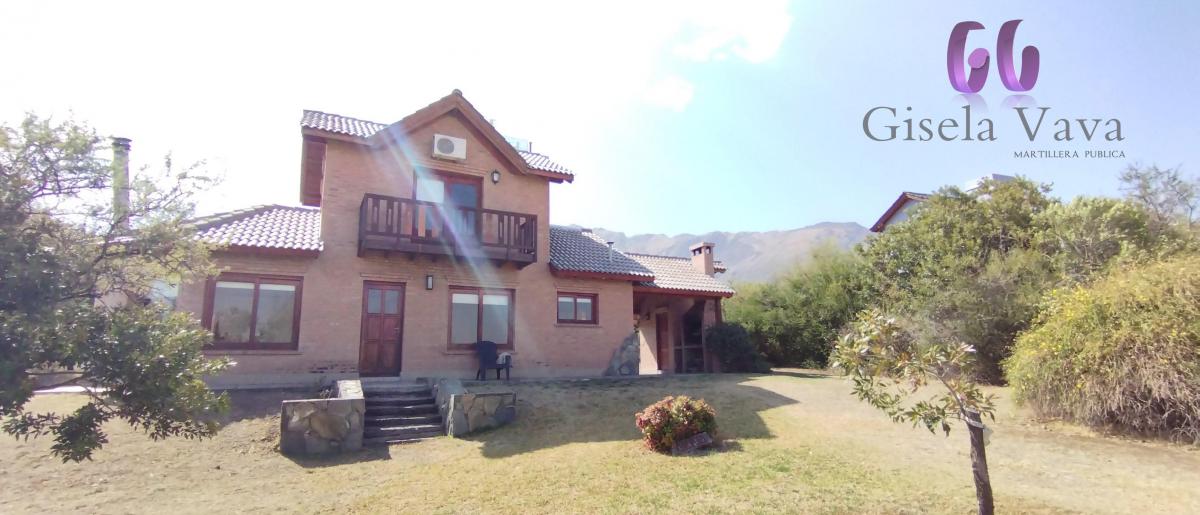 CHALET en BARRIO PRIVADO – CARPINTERÍA – SAN LUIS