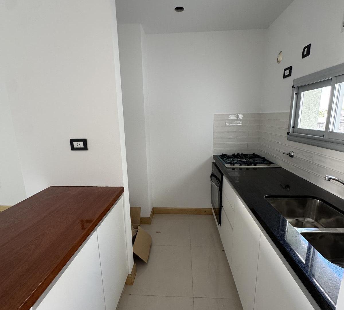 Foto de Departamento 1 dormitorio en venta La Plata, imagen 2