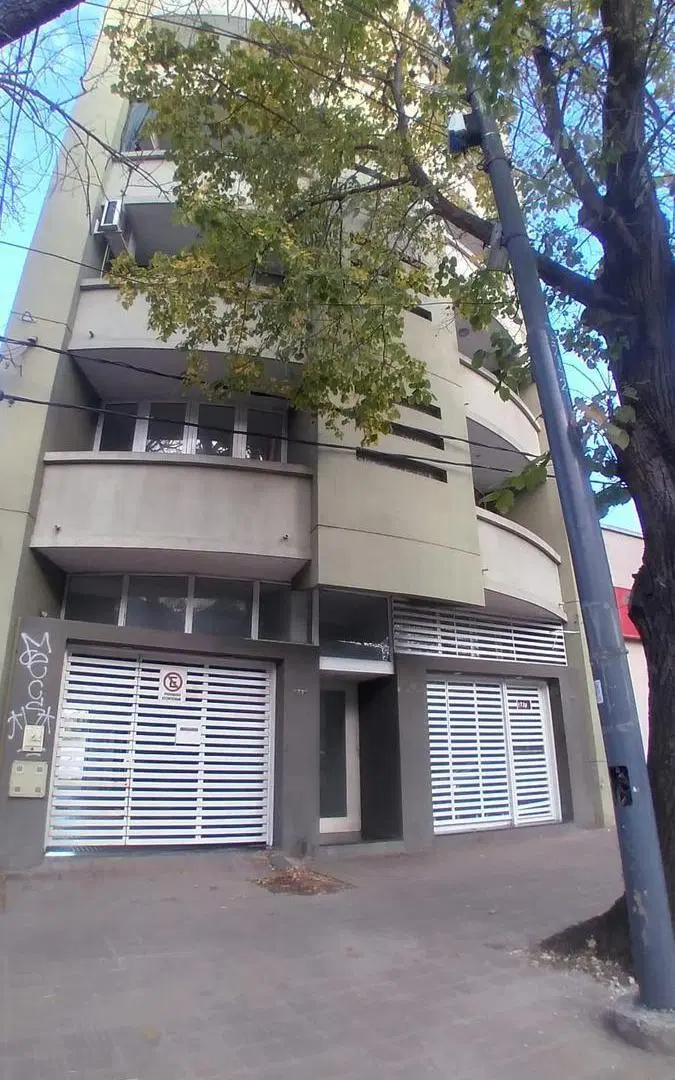 Local Comercial en venta La Plata 4
