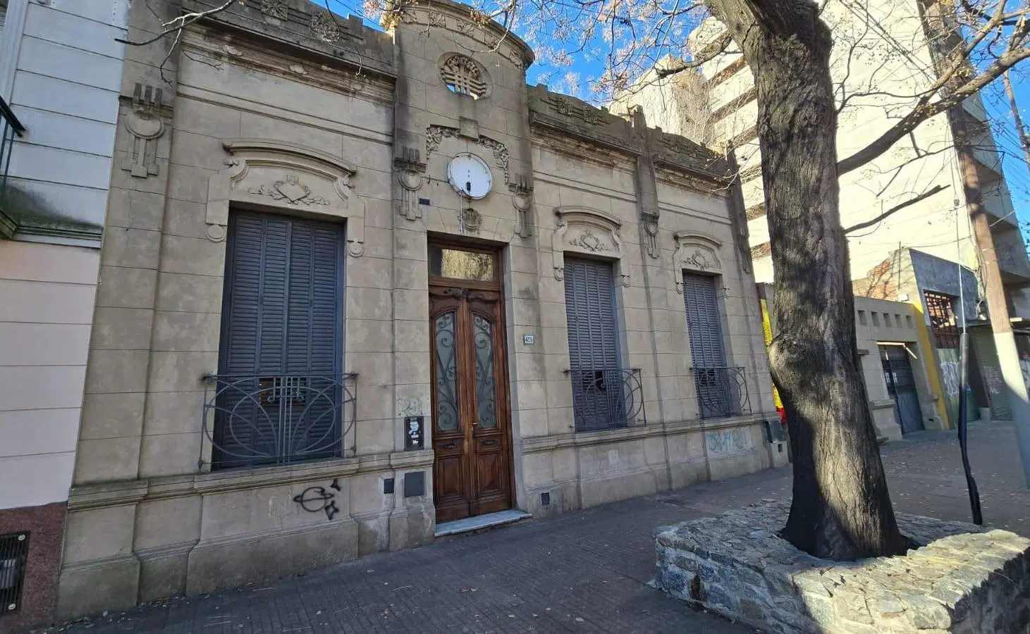Local comercial en alquiler (La Plata) 1