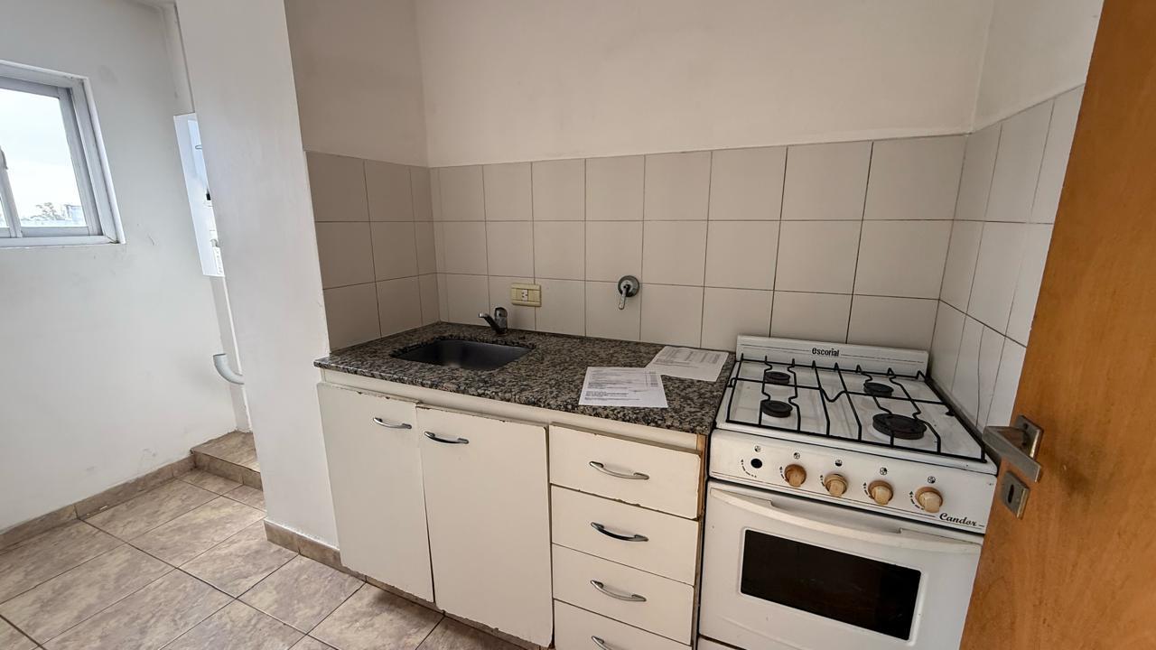 Foto de Departamento en alquiler en La Plata, imagen 2