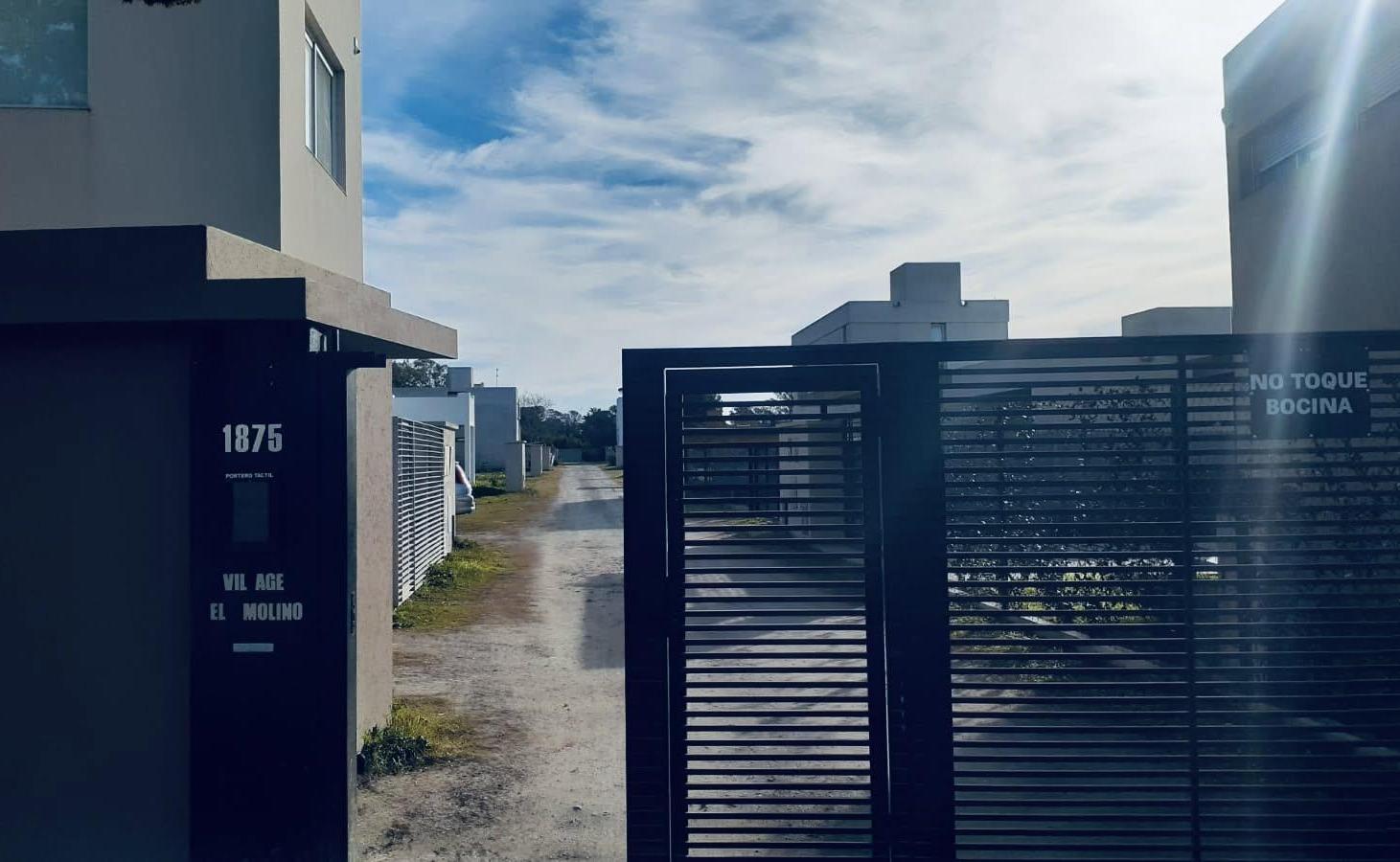 Foto de Lote en venta en barrio cerrado Villa Elisa, imagen 2
