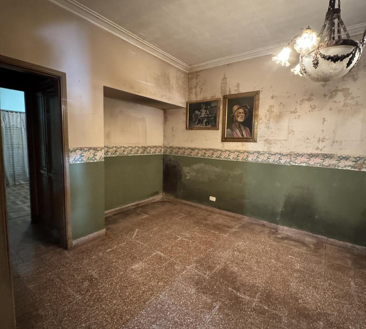 Foto de Casa en venta a reciclar La Plata, imagen 4