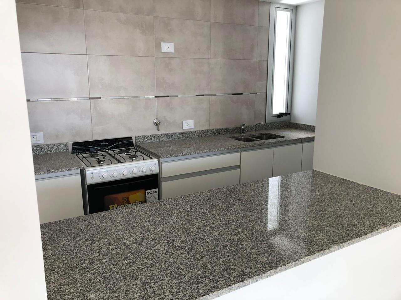 Foto de Departamento en alquiler La Plata, imagen 3