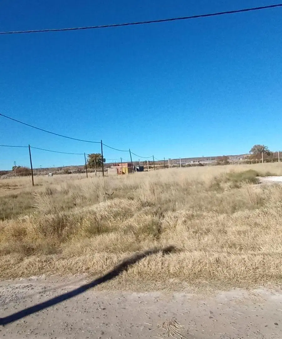 Excelente Terreno en Venta en el B° Jardines del Limay en China Muerta! 4