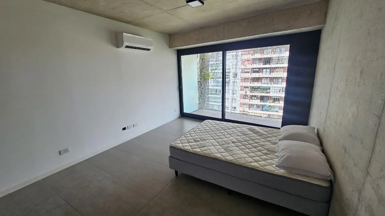Hermoso monoambiente con mobiliario en Domus Parque 2