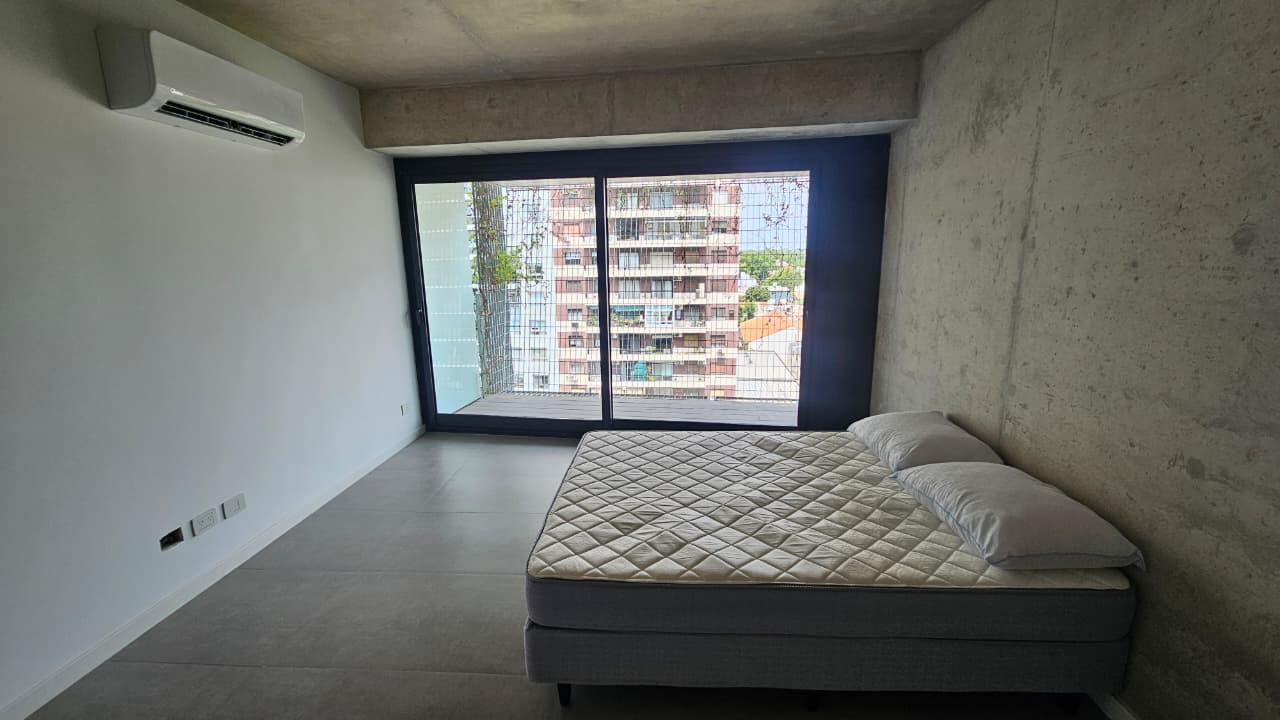 Hermoso monoambiente con mobiliario en Domus Parque