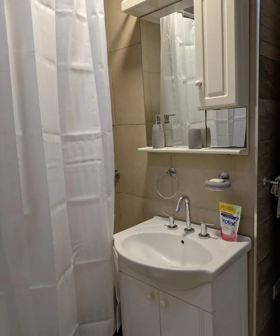 Amplio y comodo 3 ambientes con 2 baños en mejor zona Nuñez 5
