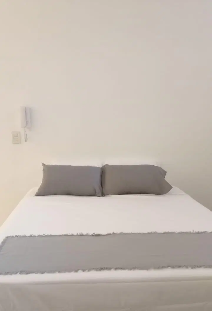 Local en edificio a estrenar en zona abasto - Barrio Norte 4