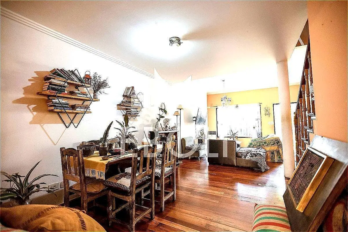 PH de Categoría en Olivos sin Expensas – Con Cochera y Patio propio parrilla– Ubicación Premium 4