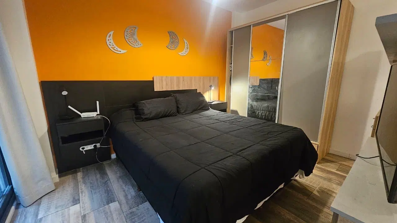 Hermoso monoambiente amoblado con patio 3