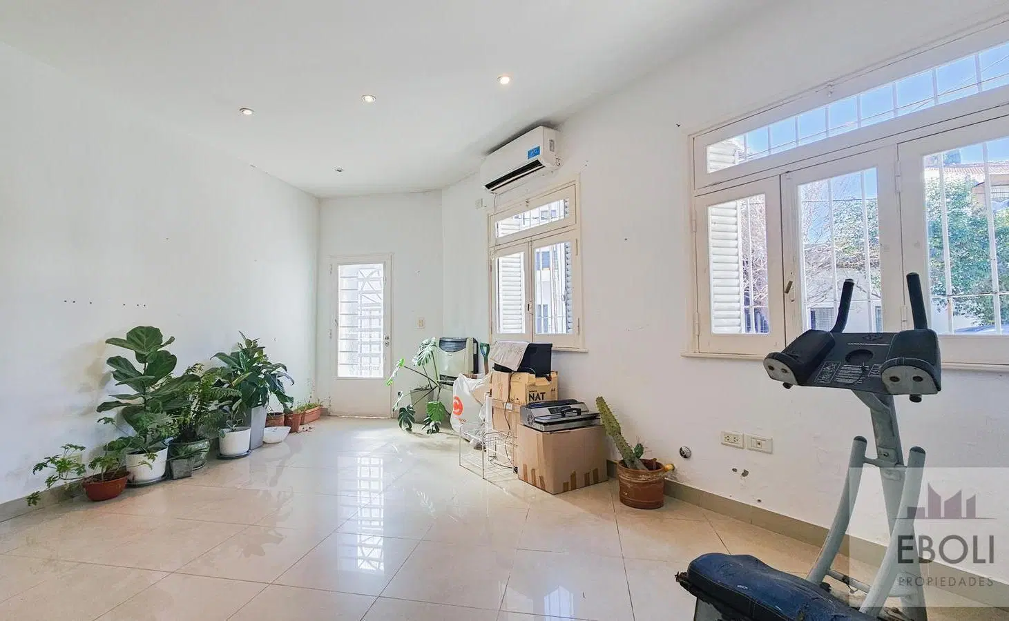 Casa 4 Amb. | 3 Dorm. (1 en Suite) | Terraza | Cochera | A 2 Cuadras de Parque Saavedra 3