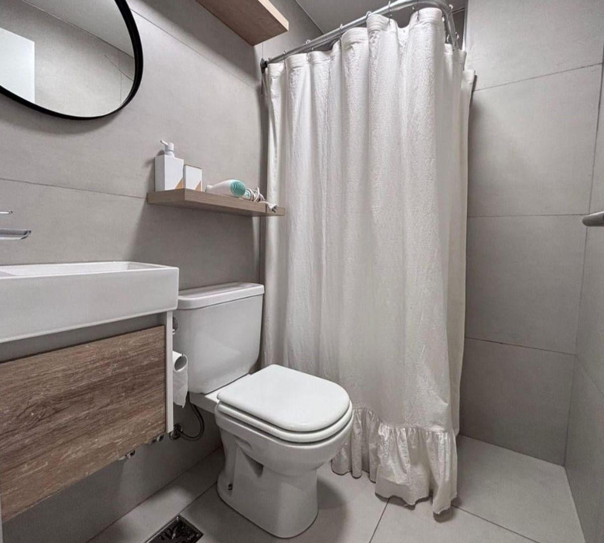 Foto de moderno departamento con balcon y patio., imagen 2