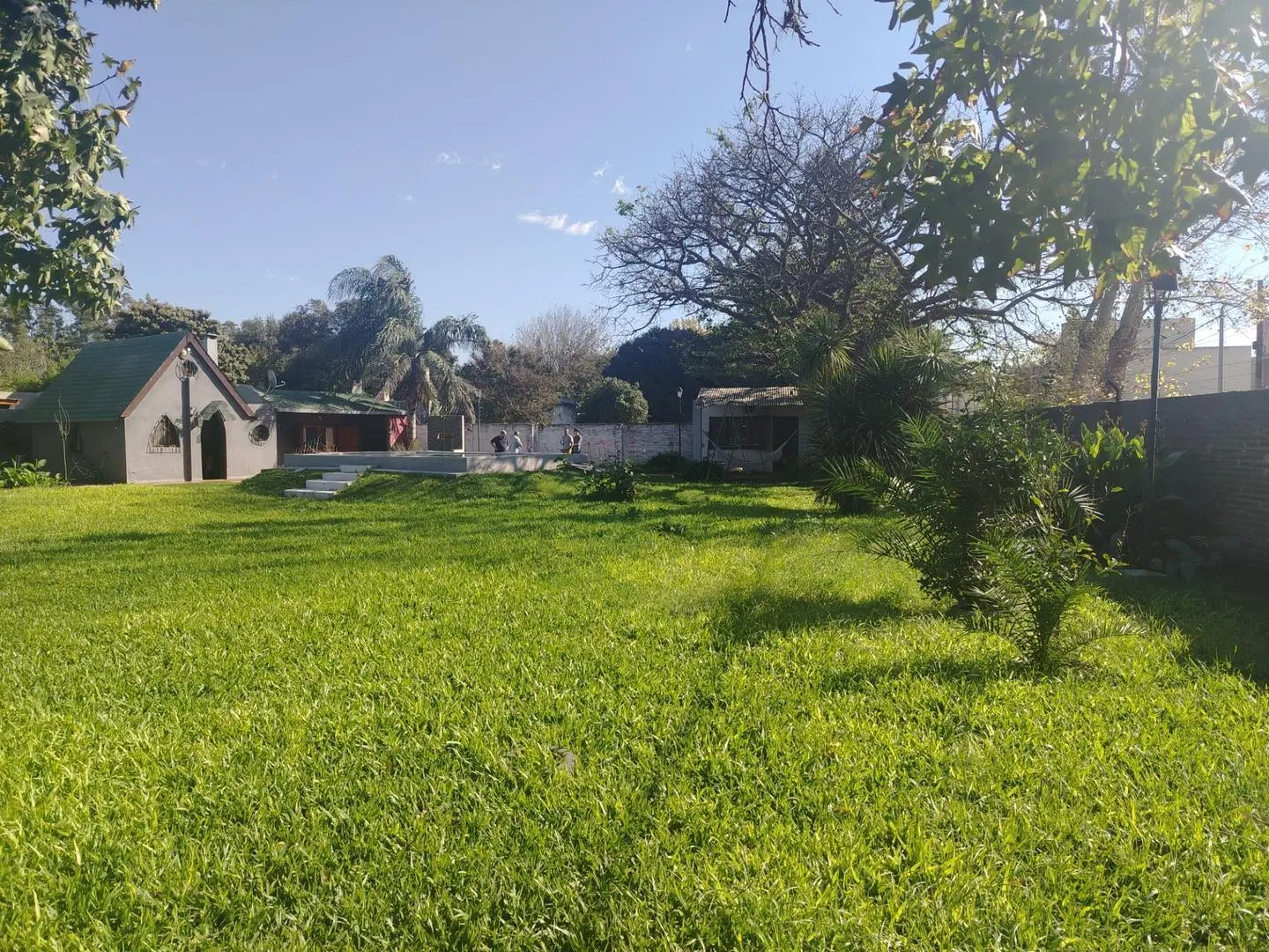 EXCLUSIVA PROPIEDAD QUINTA EN ZAVALLA 4