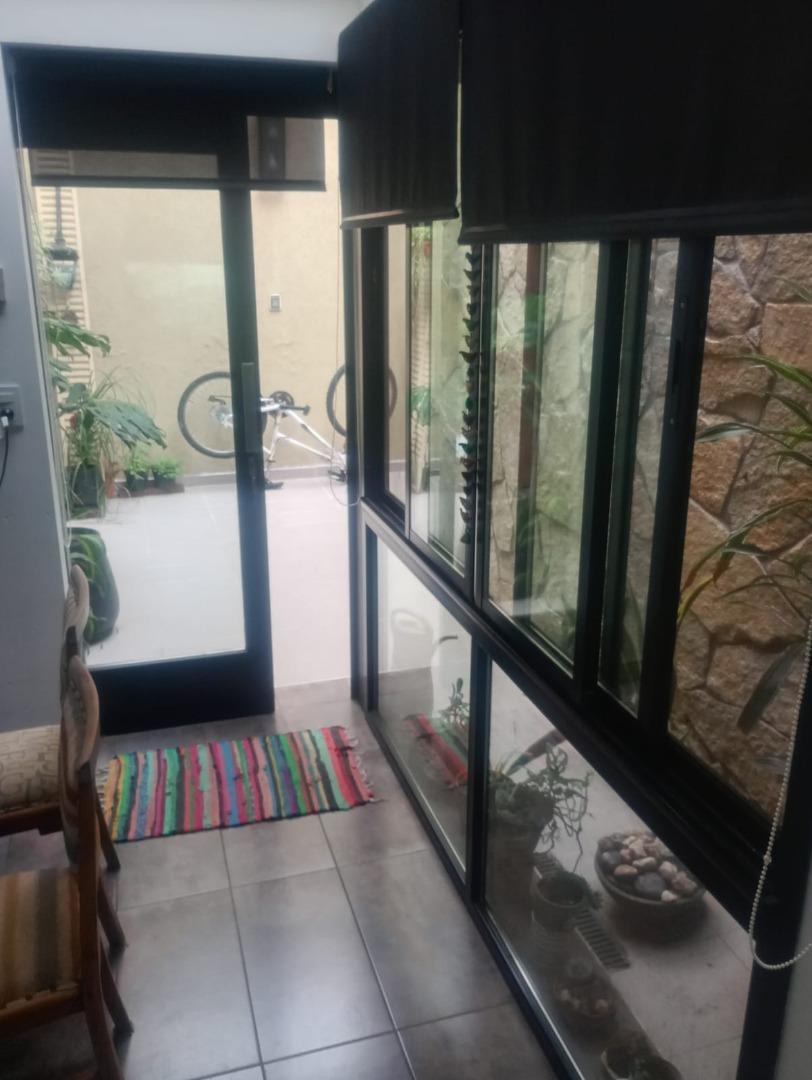 Foto de VENTA CASA DE PASILLO DOS PLANTAS PARRILLA REP. DE LA SEXTA, imagen 2