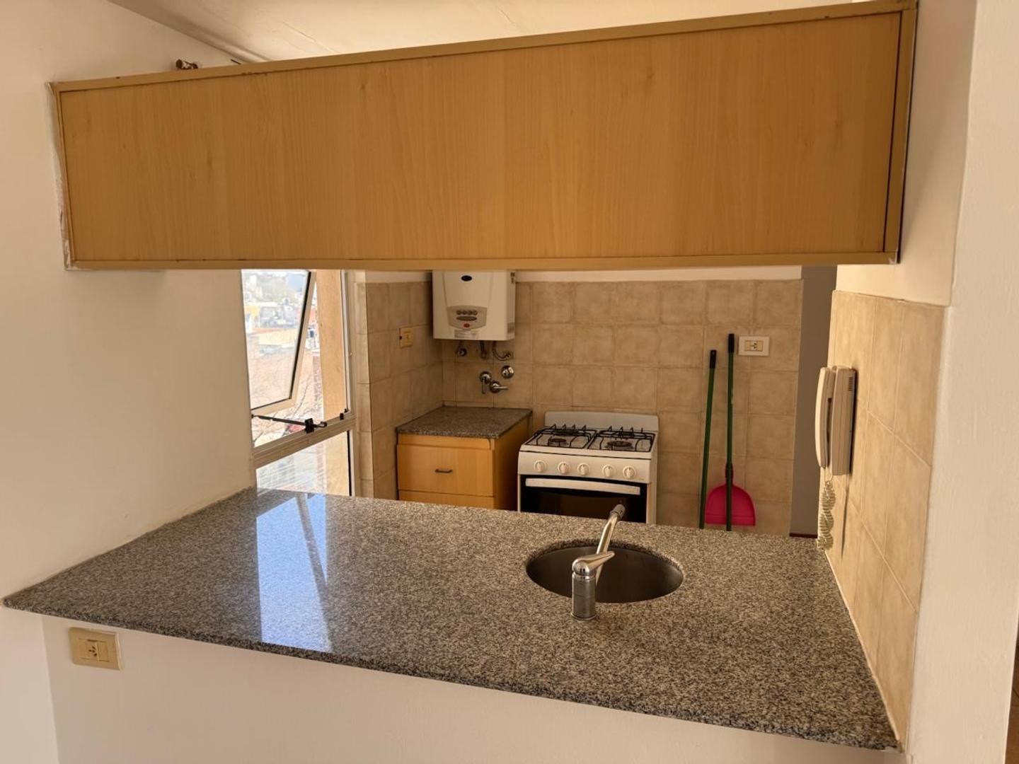 Foto de DEPARTAMENTO 2 DORMITORIOS EN RICCHIERI 647, imagen 5