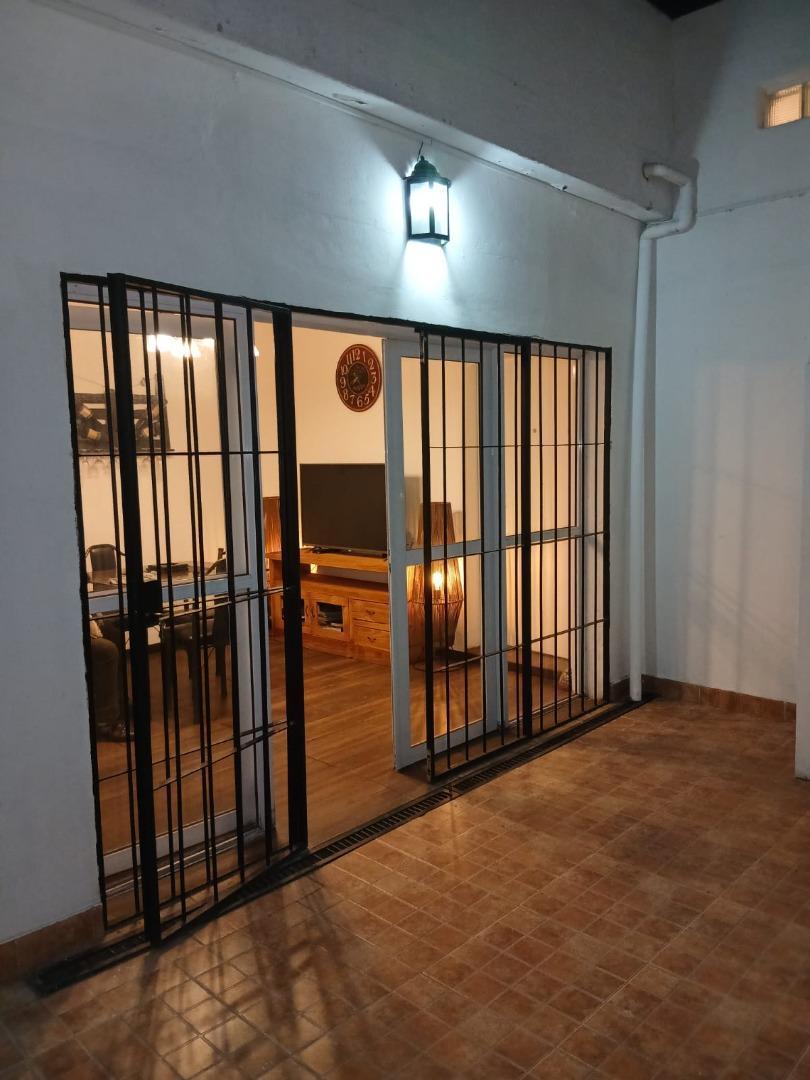 Foto de VENTA CASA MAS SALON DE USOS MULTIPLES EN PARQUE CASADO, imagen 4