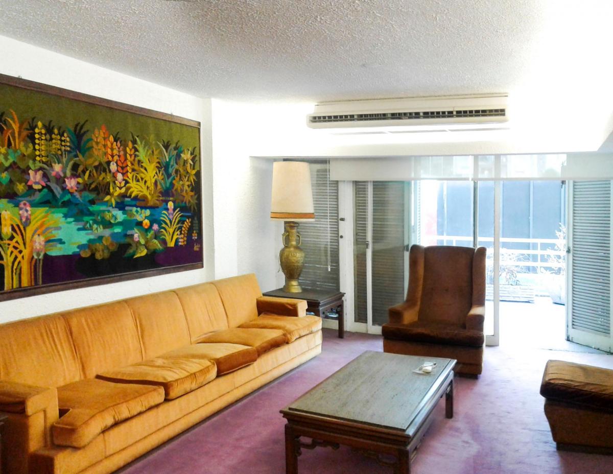 Venta Dueño Departamento Centro Peatonal 9 de Julio Patio y Balcon 200 m² 4