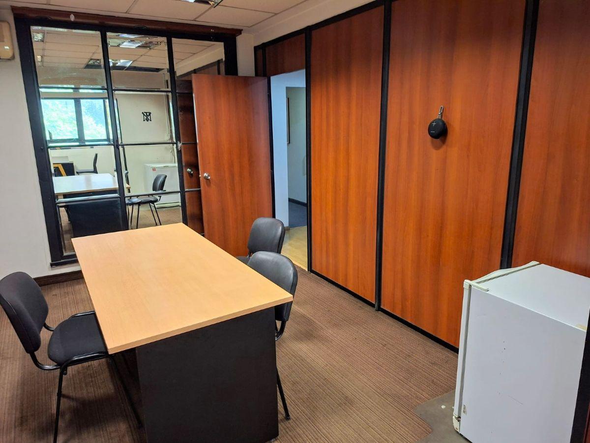 Foto de Piso de Oficina comercial de 161 m² en venta en Retiro, imagen 3