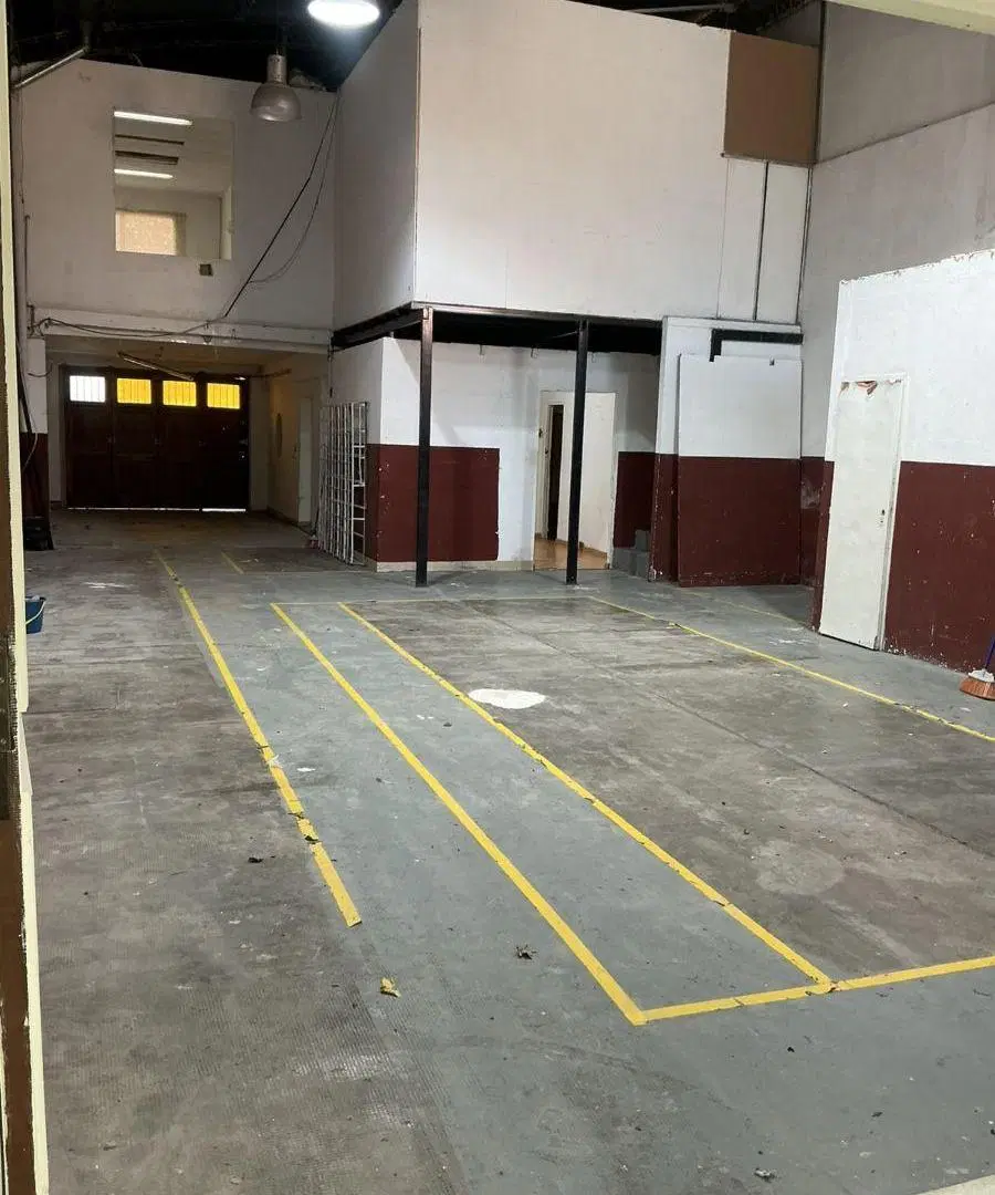 se vende deposito en parque chas 1