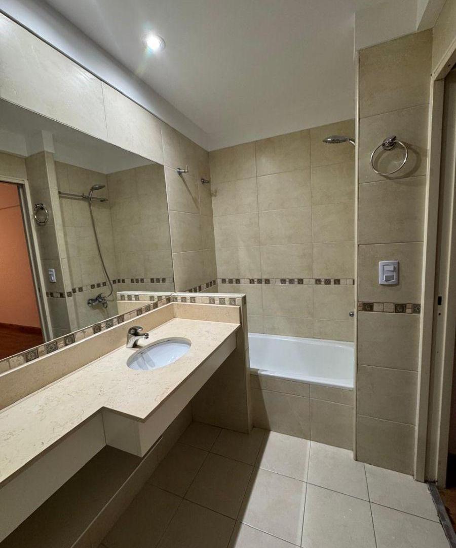 Foto de se alquila departamento 2 amb al frente con balcon, baño, toillete, imagen 5