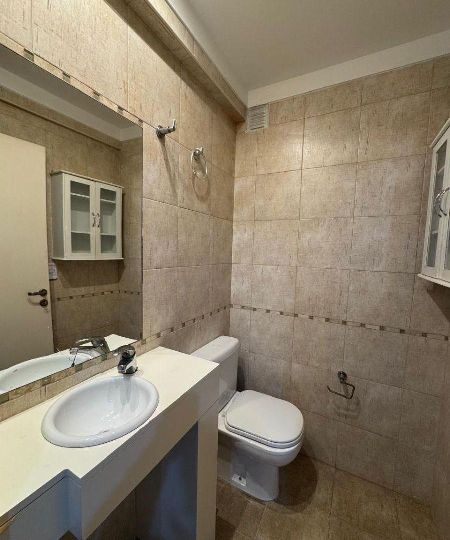 Foto de se alquila departamento 2 amb al frente con balcon, baño, toillete, imagen 4