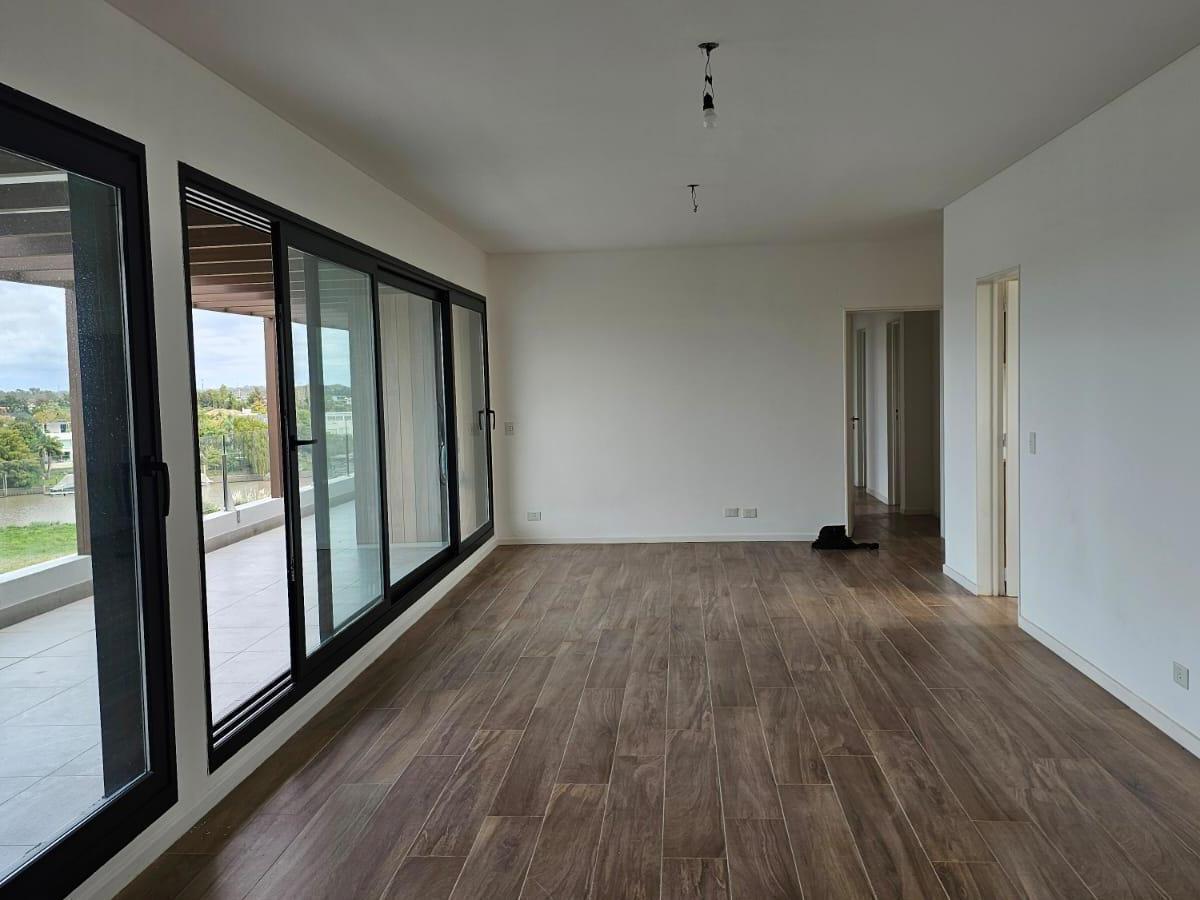 Foto de Venta y alquiler de departamento 4 ambientes con dependencia a estrenar, imagen 3