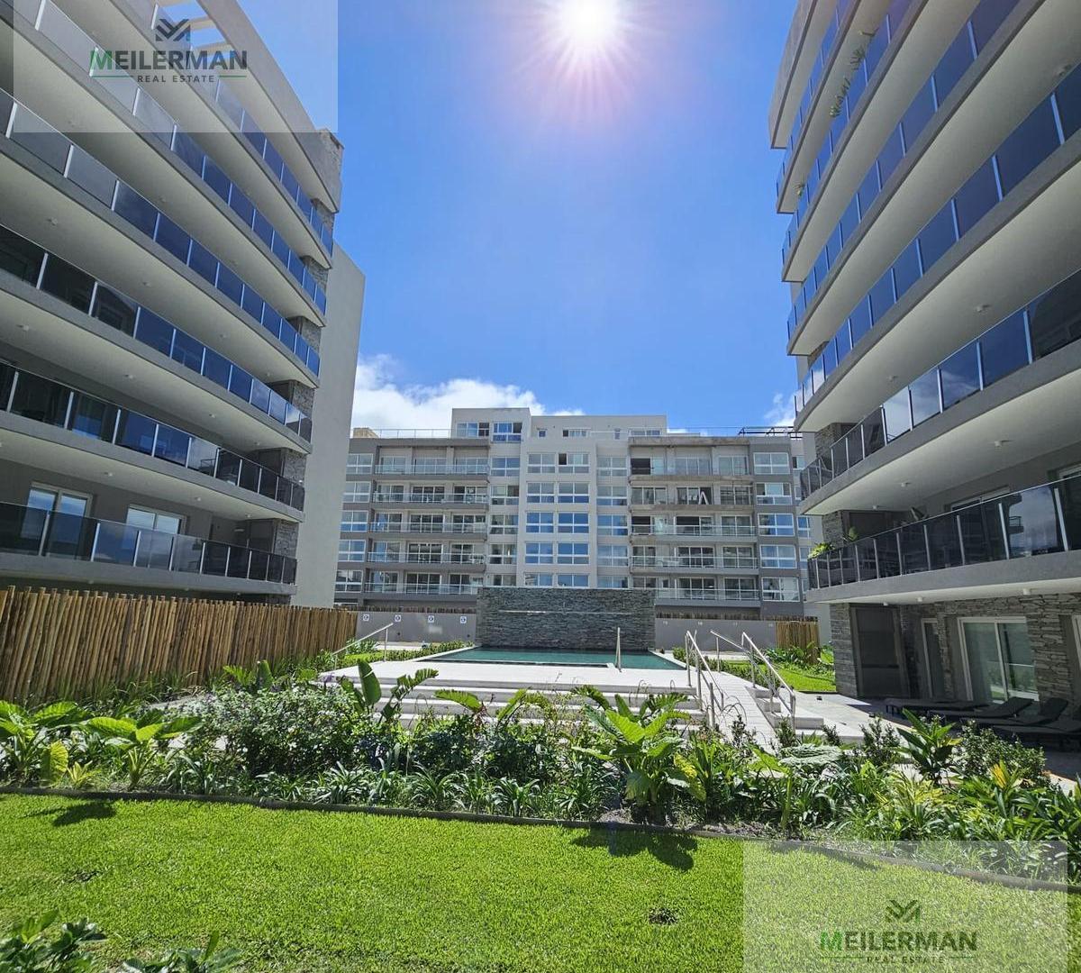 Foto de Venta departamento 2 ambientes Torres Cristal con cochera y baulera con, imagen 1