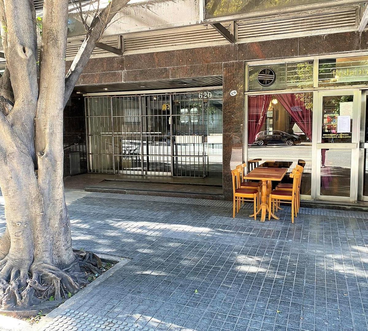 Piso de Oficinas en Diagonal Julio a Roca 620 2