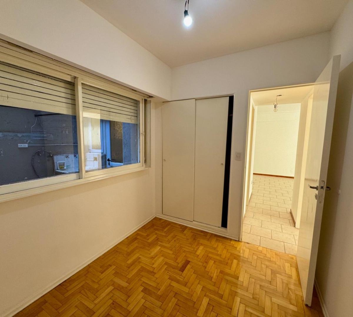 Departamento 3 Ambientes con Amplio Patio. Reservado 3