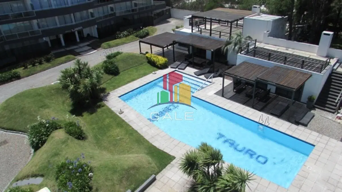 Amplio apartamento 2 dormitorios, 2 baños, vista a la mansa 4