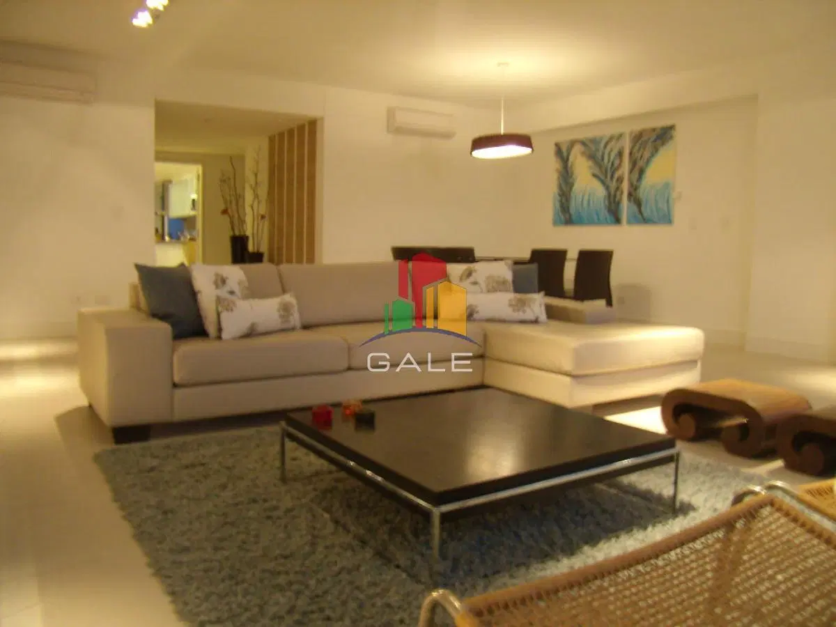 Apartamento en Brava, 3 dormitorios * 3