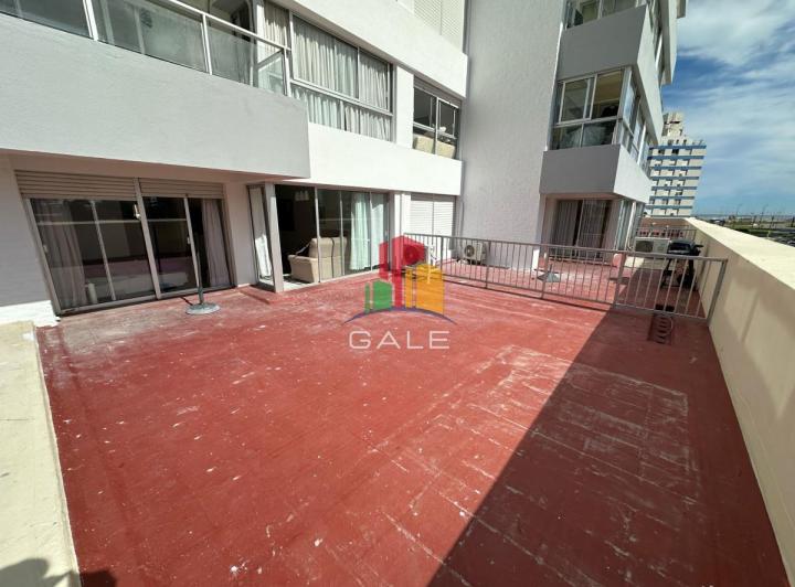 Apartamento en venta  y alquiler de 3 dormitorios en Punta del Este 3