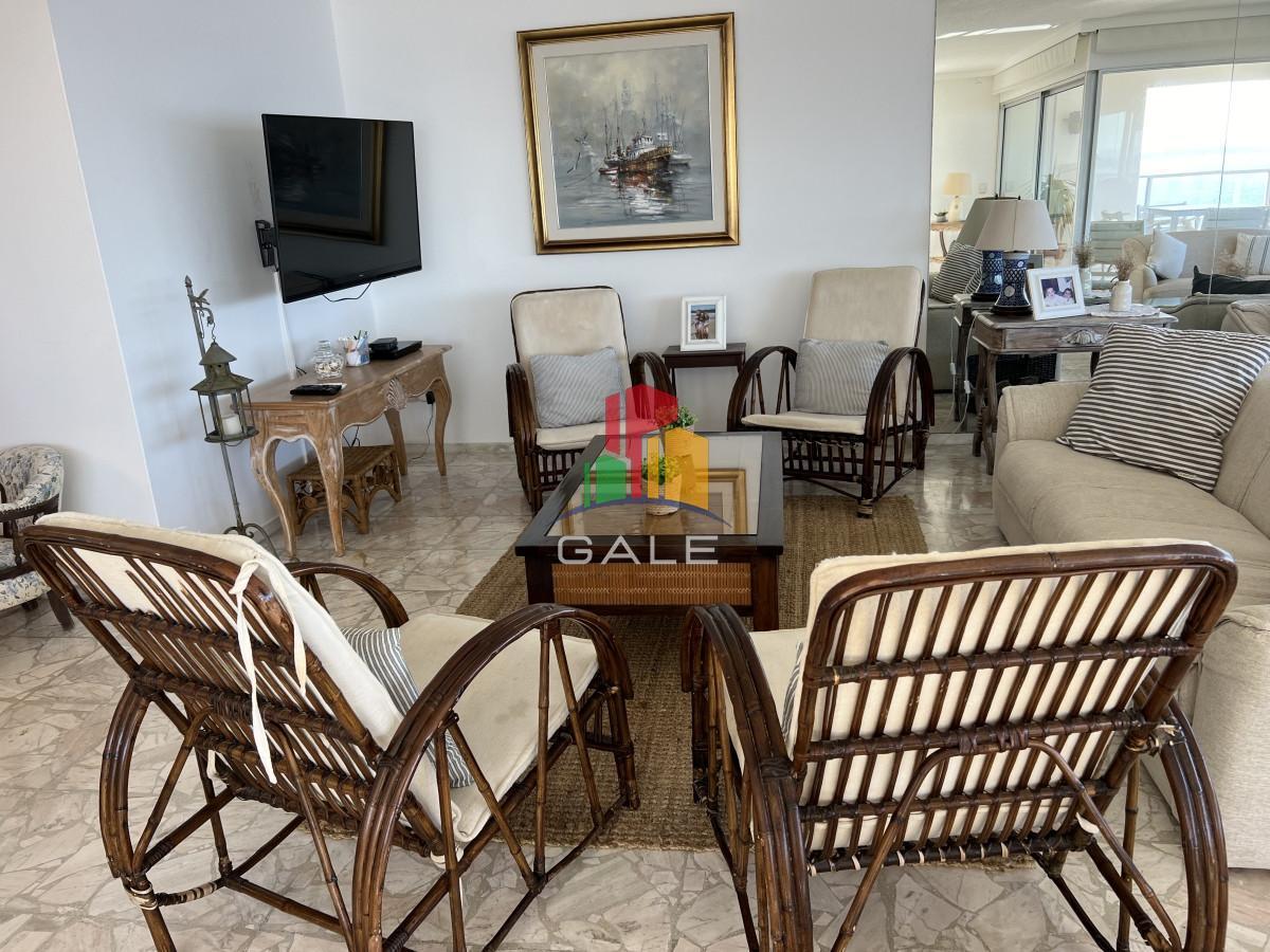 Foto de Retasado. Espectacular apartamento en venta en primera linea mansa, imagen 2