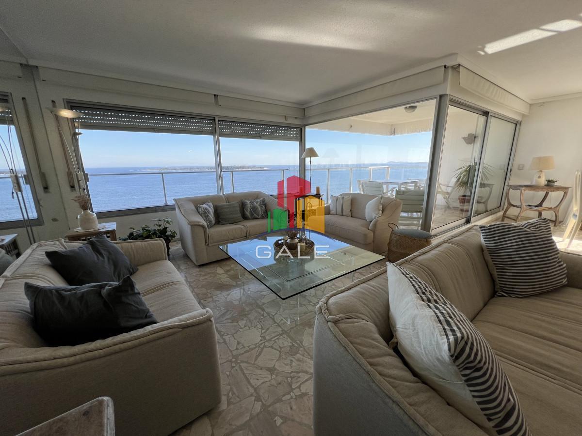 Foto de Retasado. Espectacular apartamento en venta en primera linea mansa, imagen 3