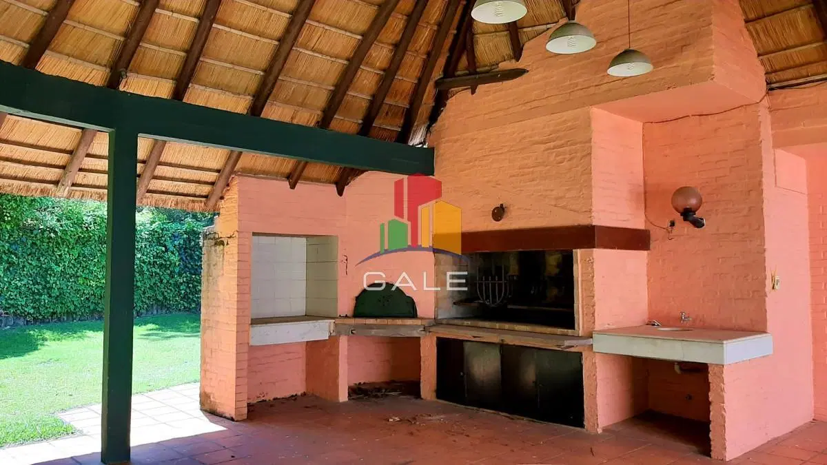 Casa de 4 dormitorios en venta en Playa Mansa, Punta del Este 4
