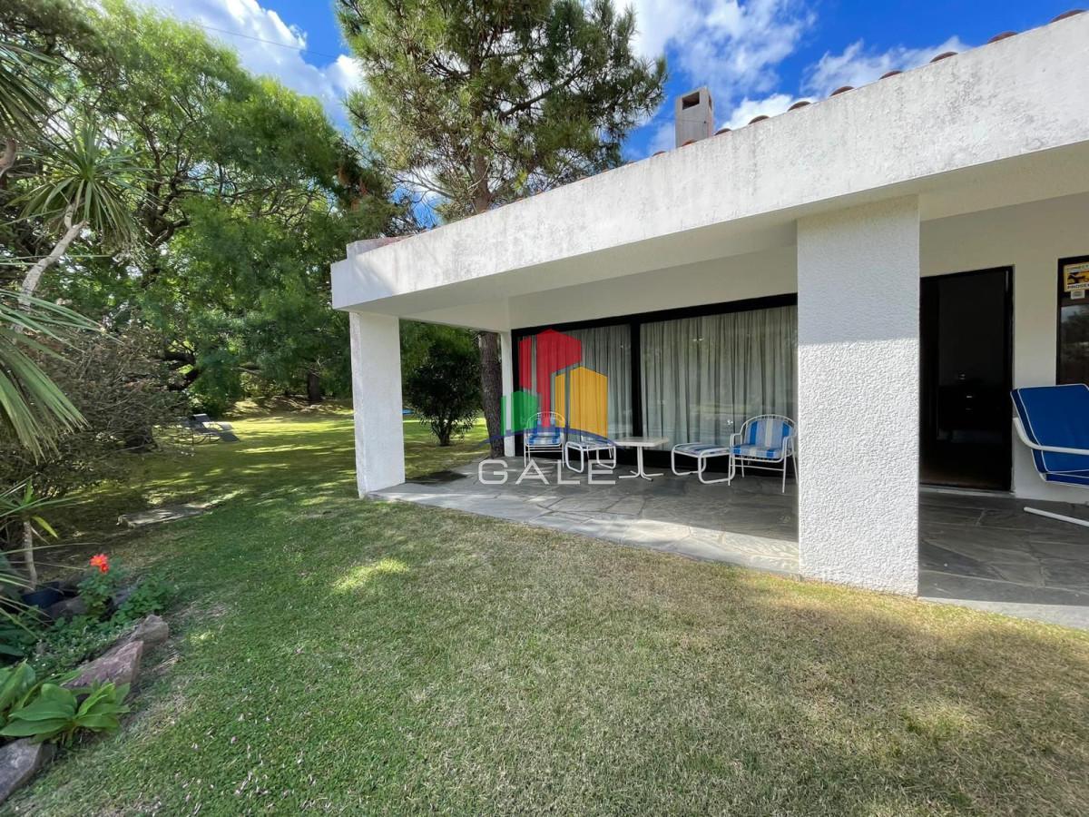 CHALET MUY CERCA DEL MAR EN MANSA