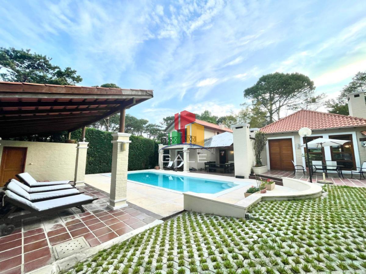Chalet en San Rafael - Venta y Alquiler temporario