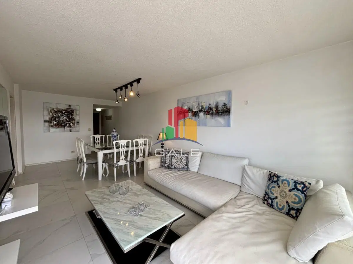 Oportunidad en VENTA U$S 269.000 4
