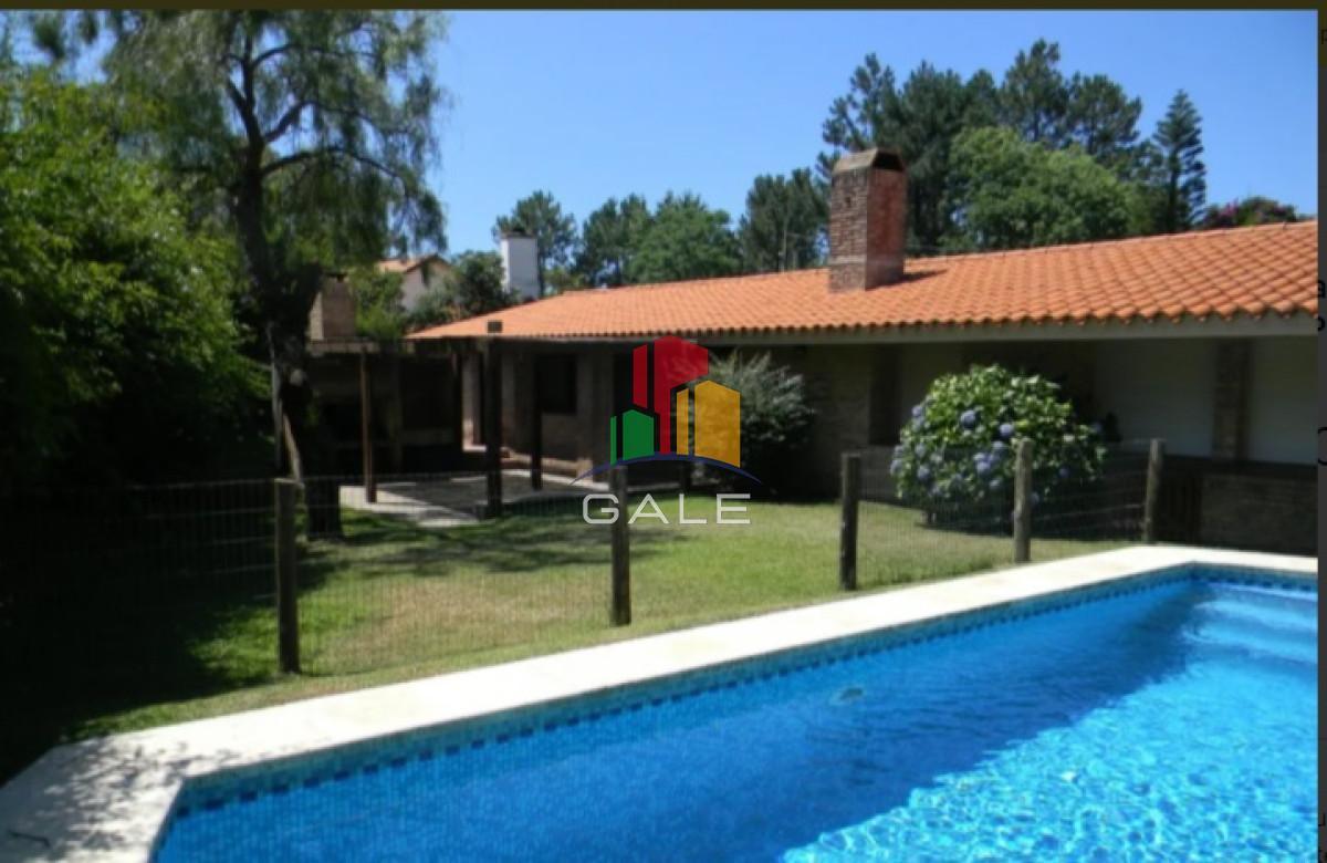Casa en Venta de 4 dormitorios en Pinares , Punta del este